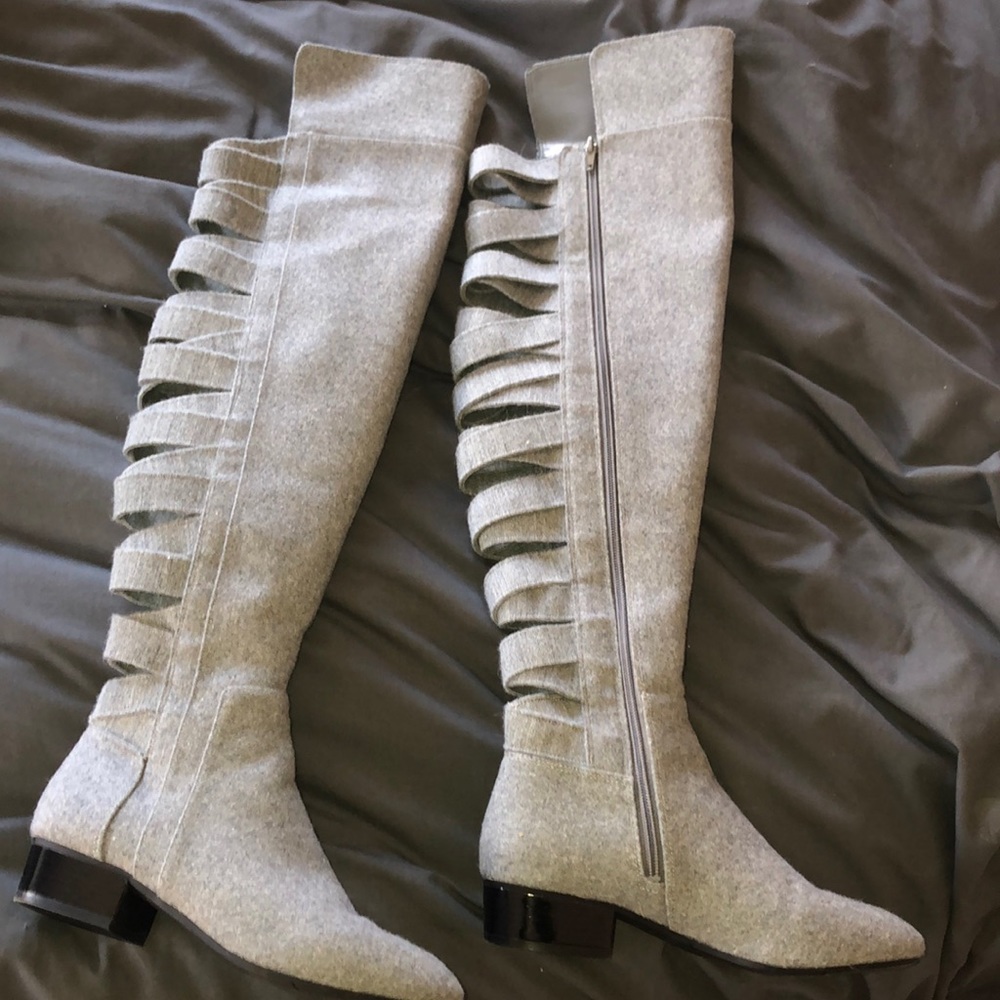 Size 8.5 Nine West grey over the knee boots.